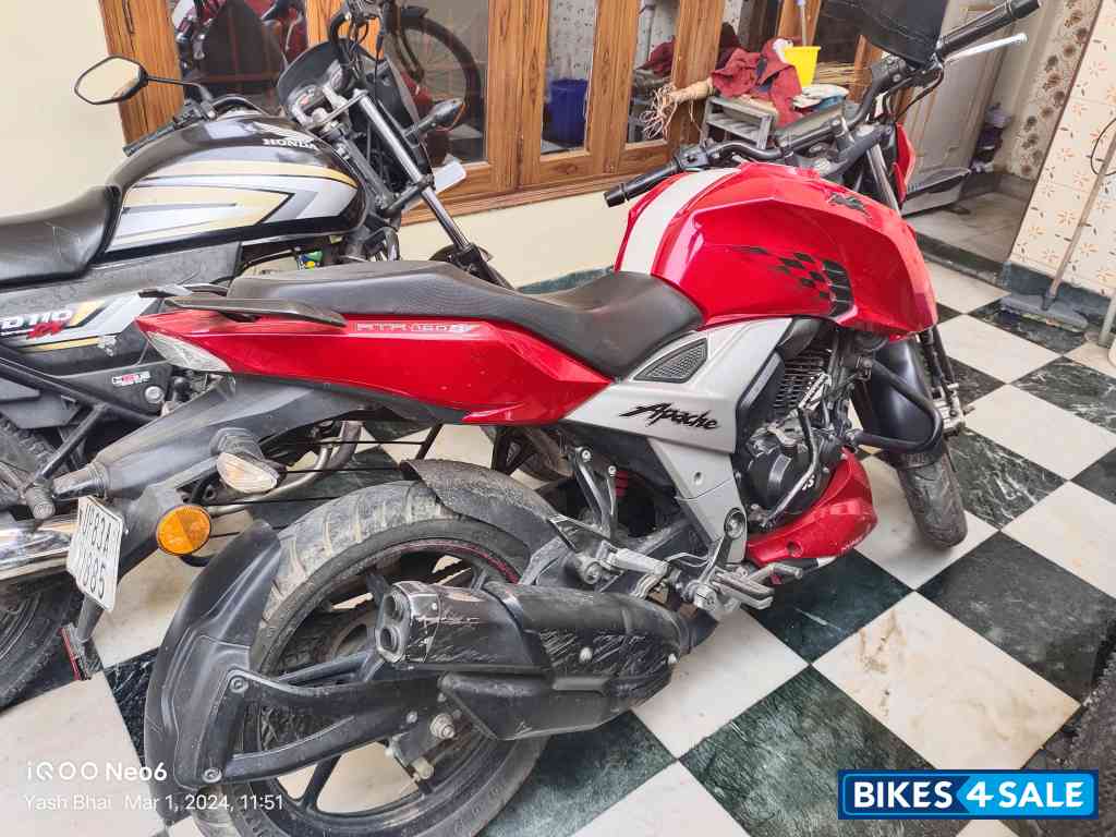 TVS Apache RTR 160 4V TVS Apache RTR 160 4V