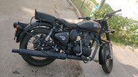 Royal Enfield Classic Stealth Black