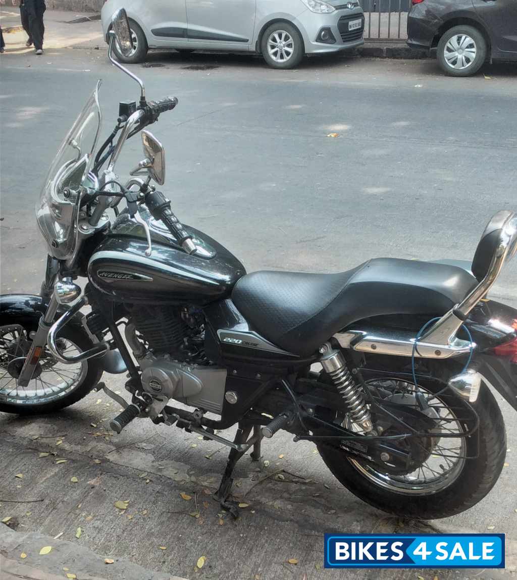 Bajaj Avenger Cruise 220 BS6