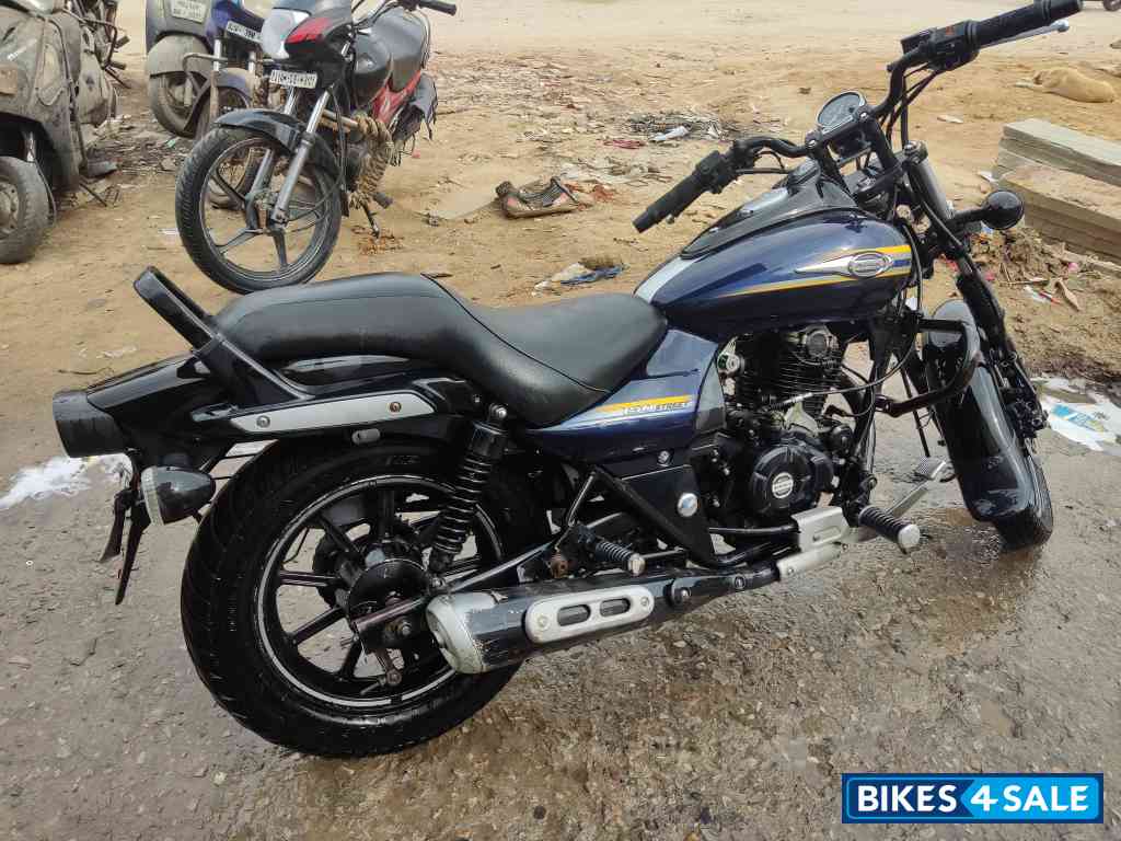 Bajaj Avenger Street 150