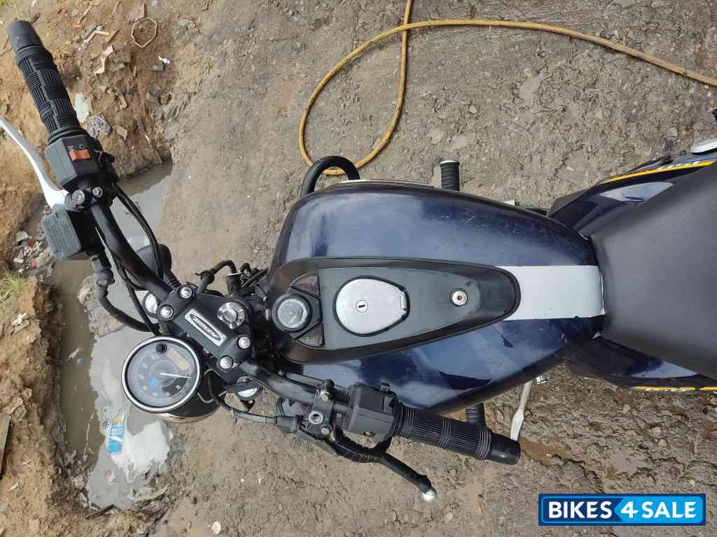 Bajaj Avenger Street 150