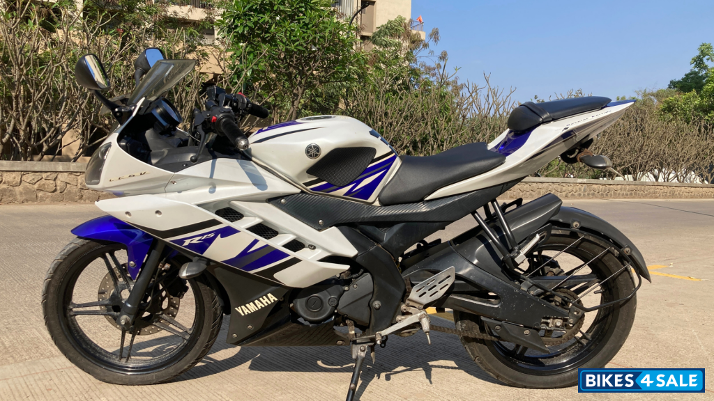 Yamaha YZF R15 V2