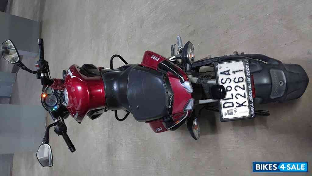 Red Bajaj Pulsar 200 NS