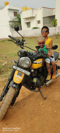 Yezdi Scrambler Single Tone