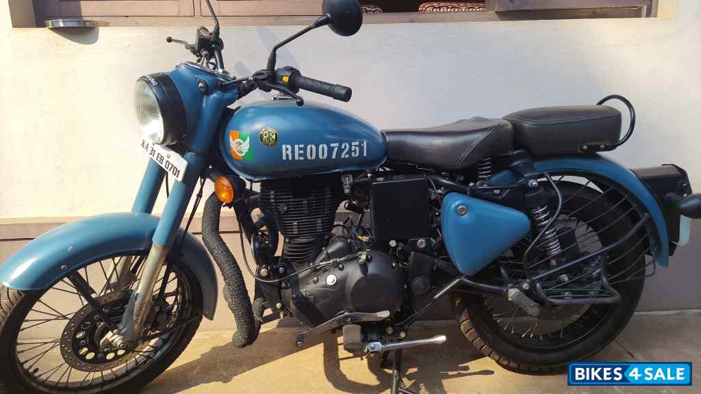 Royal Enfield Classic Signals Airborne Blue