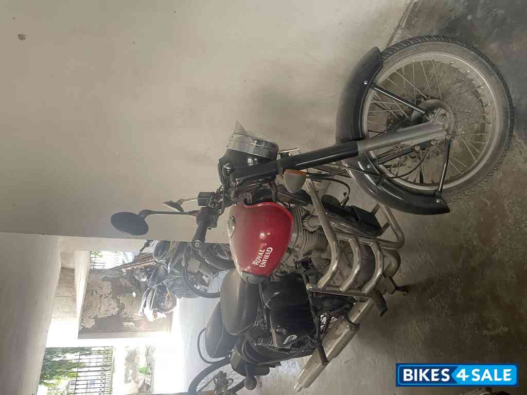 Royal Enfield Classic 350 Redditch Red