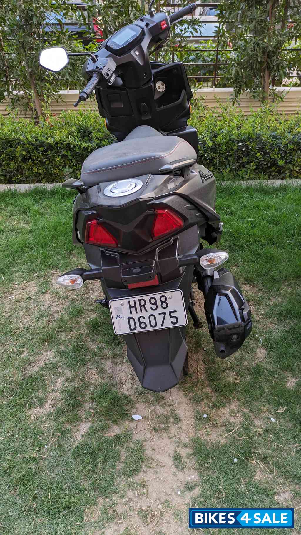 Suzuki Avenis 125 Ride Connect Edition