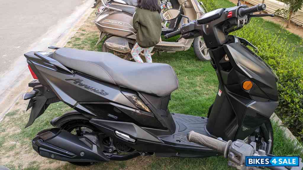 Suzuki Avenis 125 Ride Connect Edition
