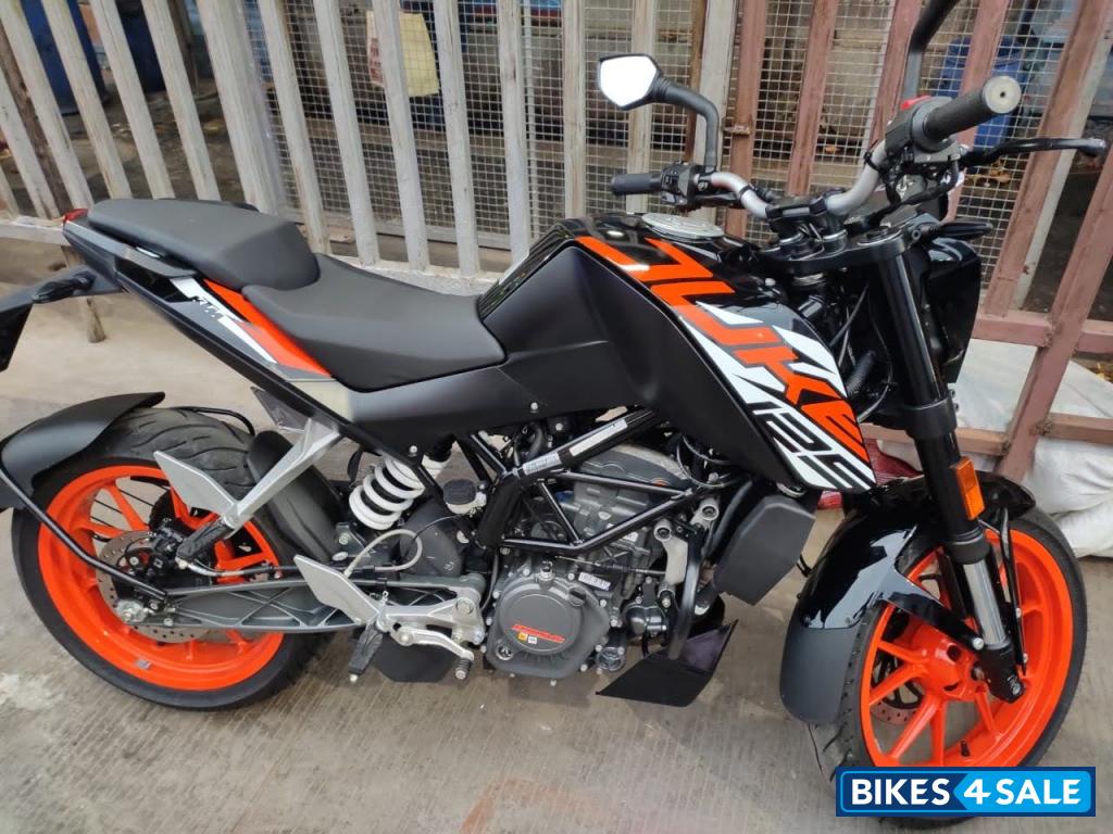 KTM Duke 125