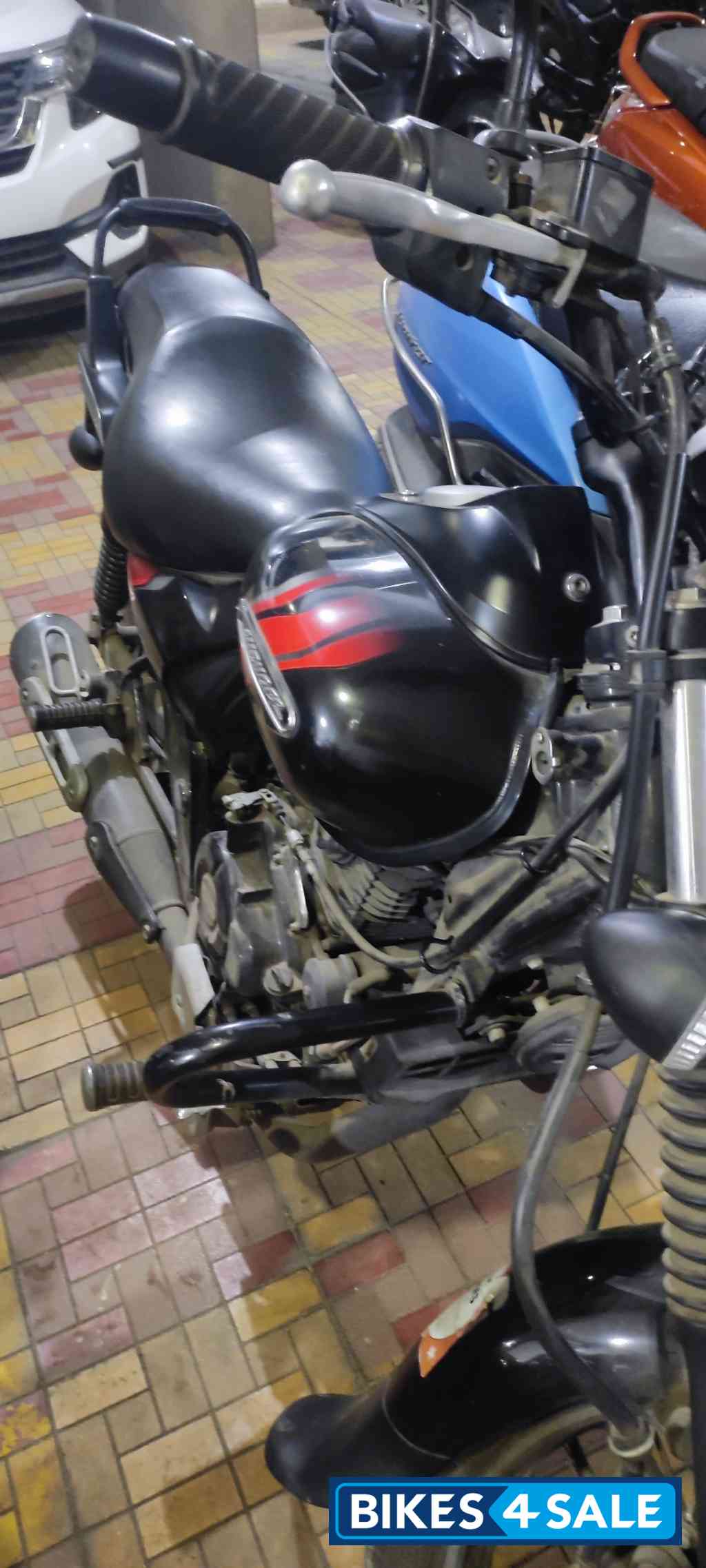 Bajaj Avenger Street 220 BS6