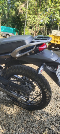 White Hero XPulse 200 BS6