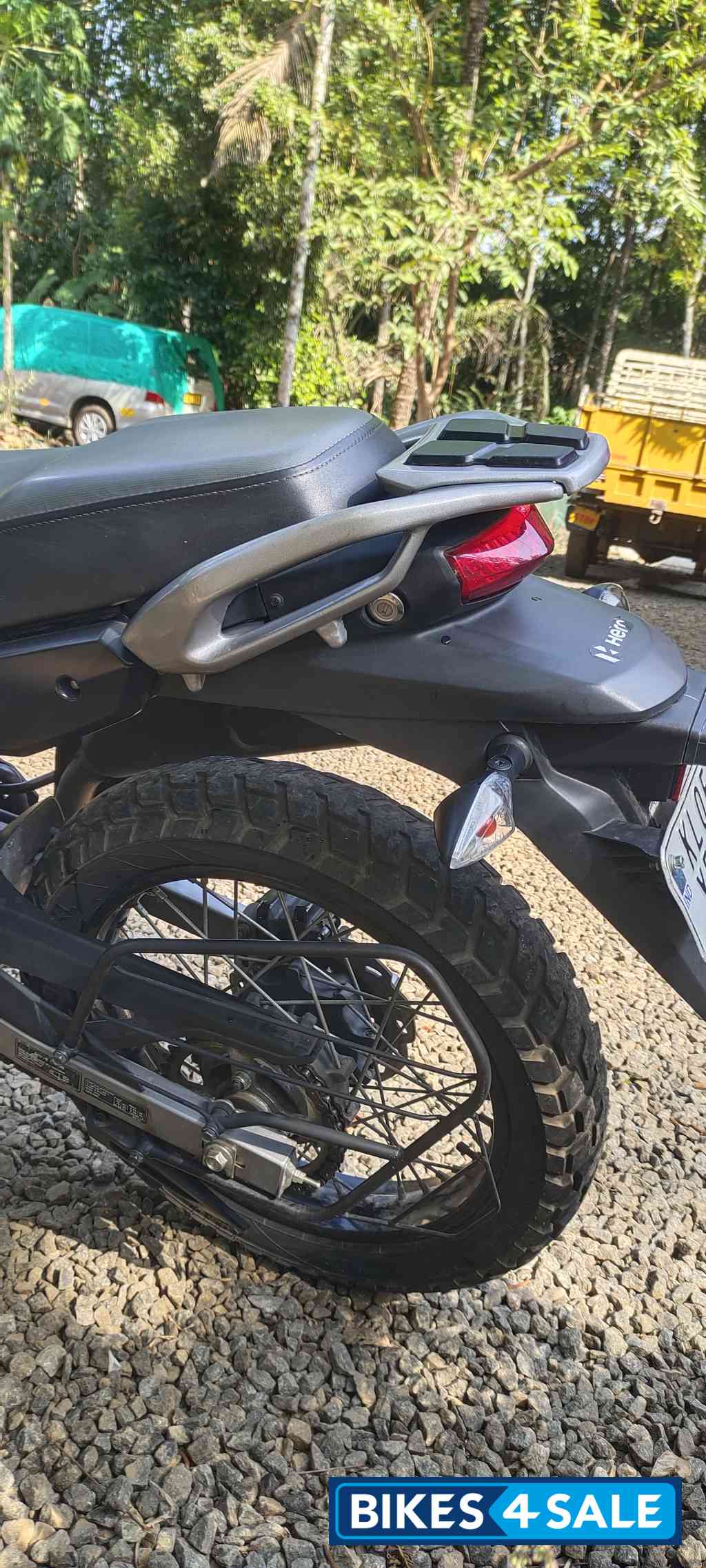 White Hero XPulse 200 BS6