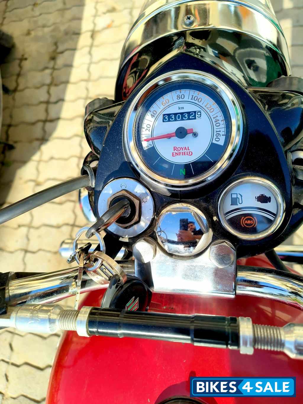 Redditch Red Royal Enfield Classic 350 Redditch Red