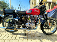 Redditch Red Royal Enfield Classic 350 Redditch Red