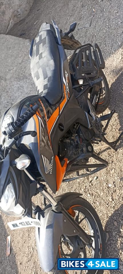 Black Orange Honda CB Hornet 160R ABS