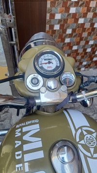 Royal Enfield Classic Desert Storm