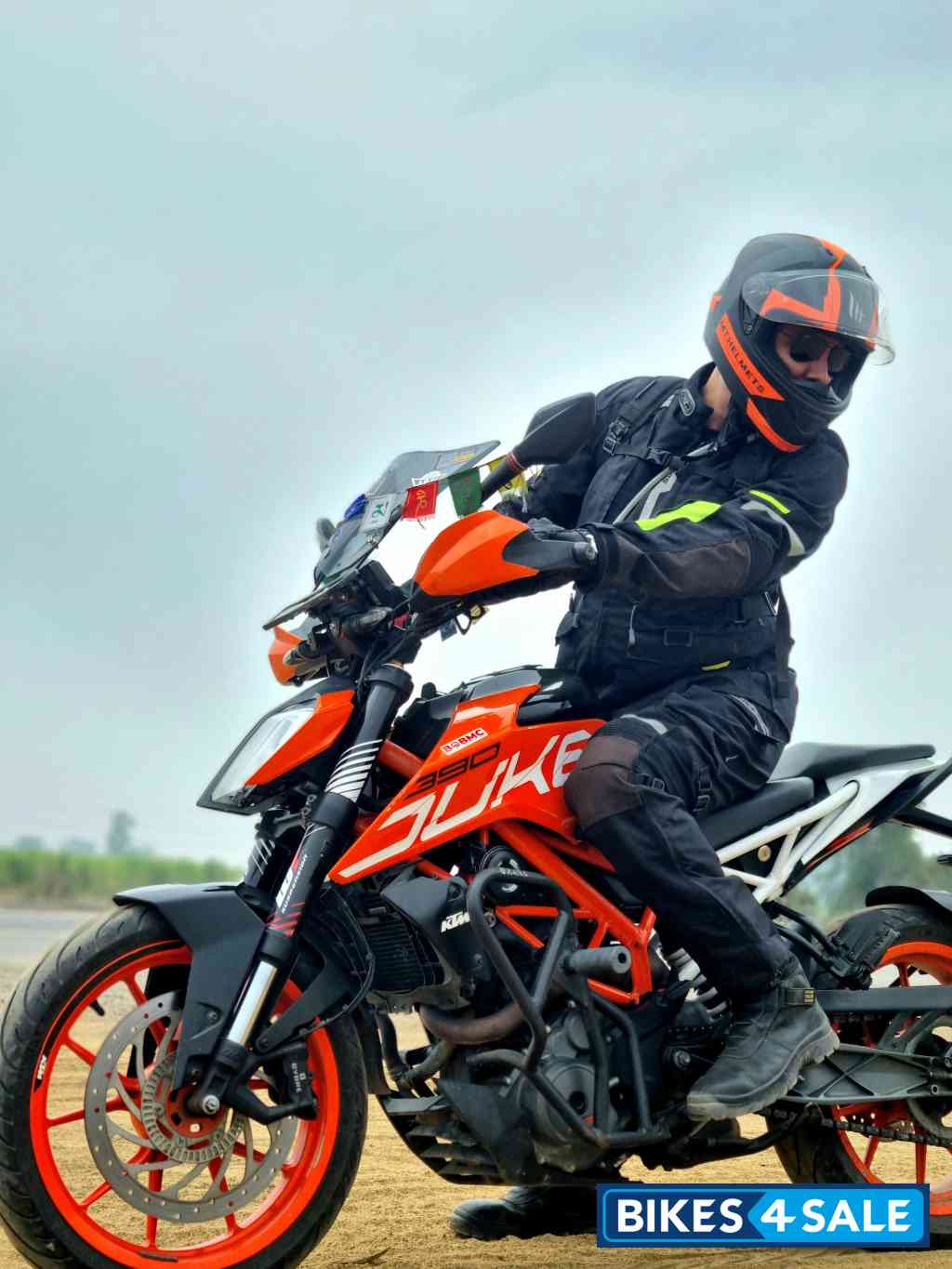 Orange KTM Duke 390