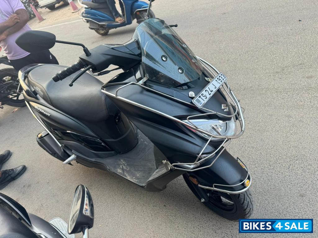 Suzuki Burgman Street