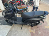 Suzuki Burgman Street