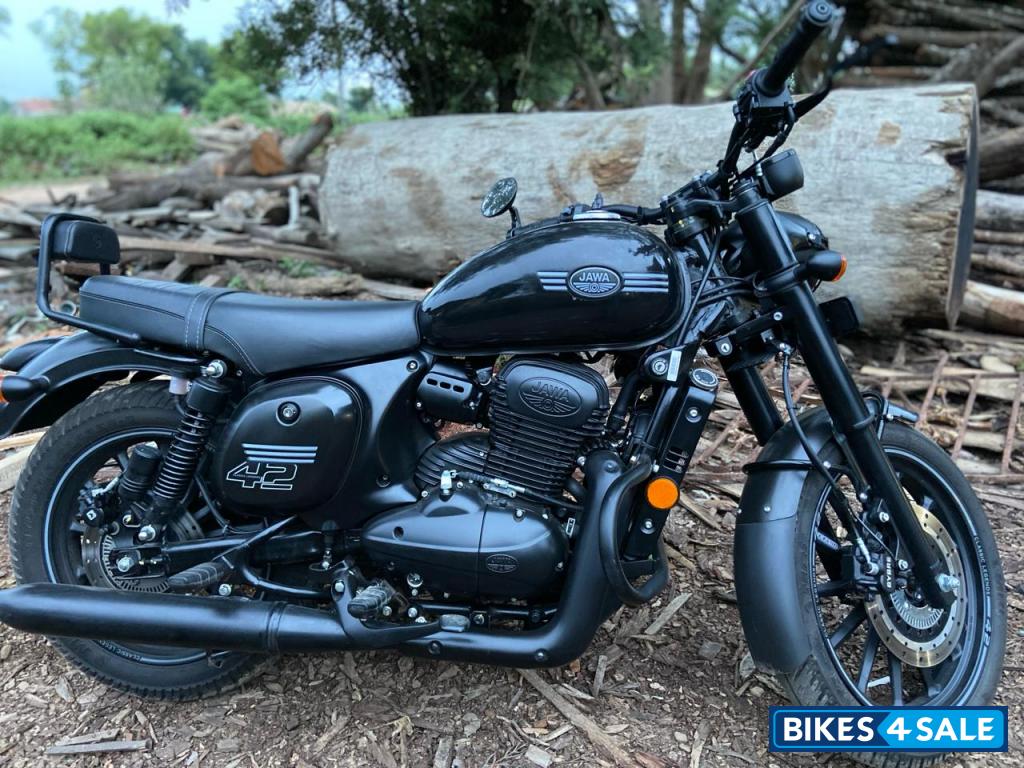 Matt Black Jawa 42 Dual Channel ABS AllStar Black