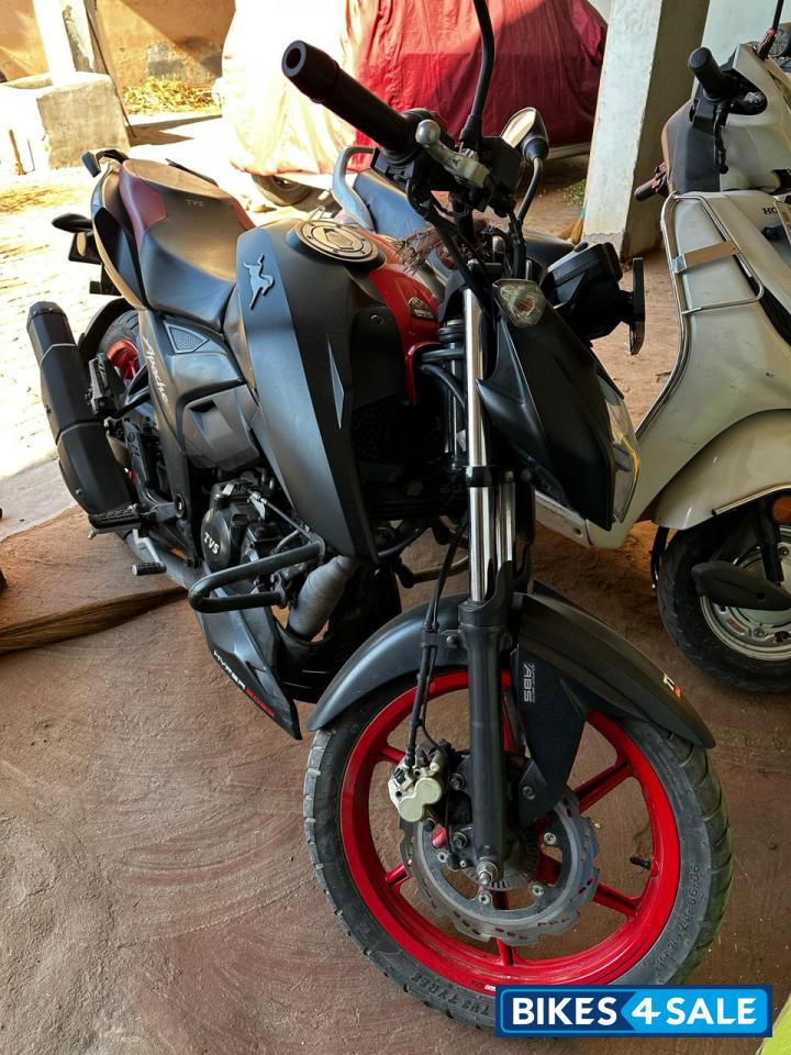 TVS Apache RTR 160 4V Special Edition