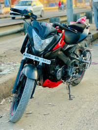 Bajaj Pulsar N160