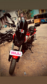 Red Bajaj Dominar 250