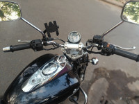 Black Bajaj Avenger Cruise 220 BS6