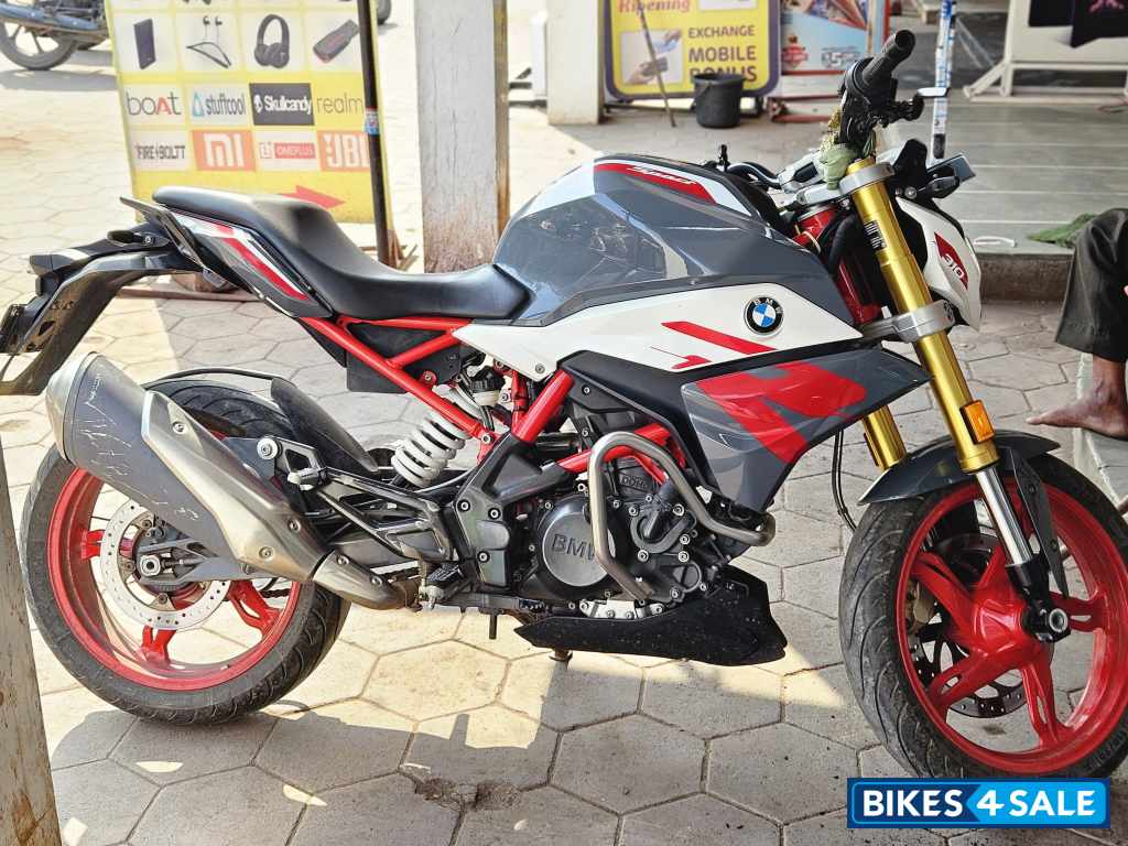 BMW G 310 R