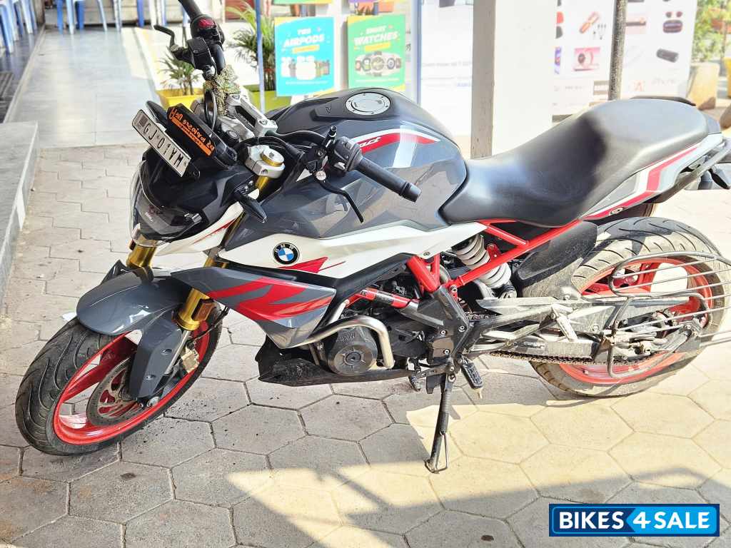 BMW G 310 R