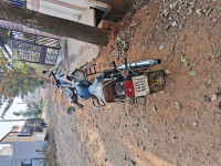 Black Royal Enfield Bullet 350 Twinspark