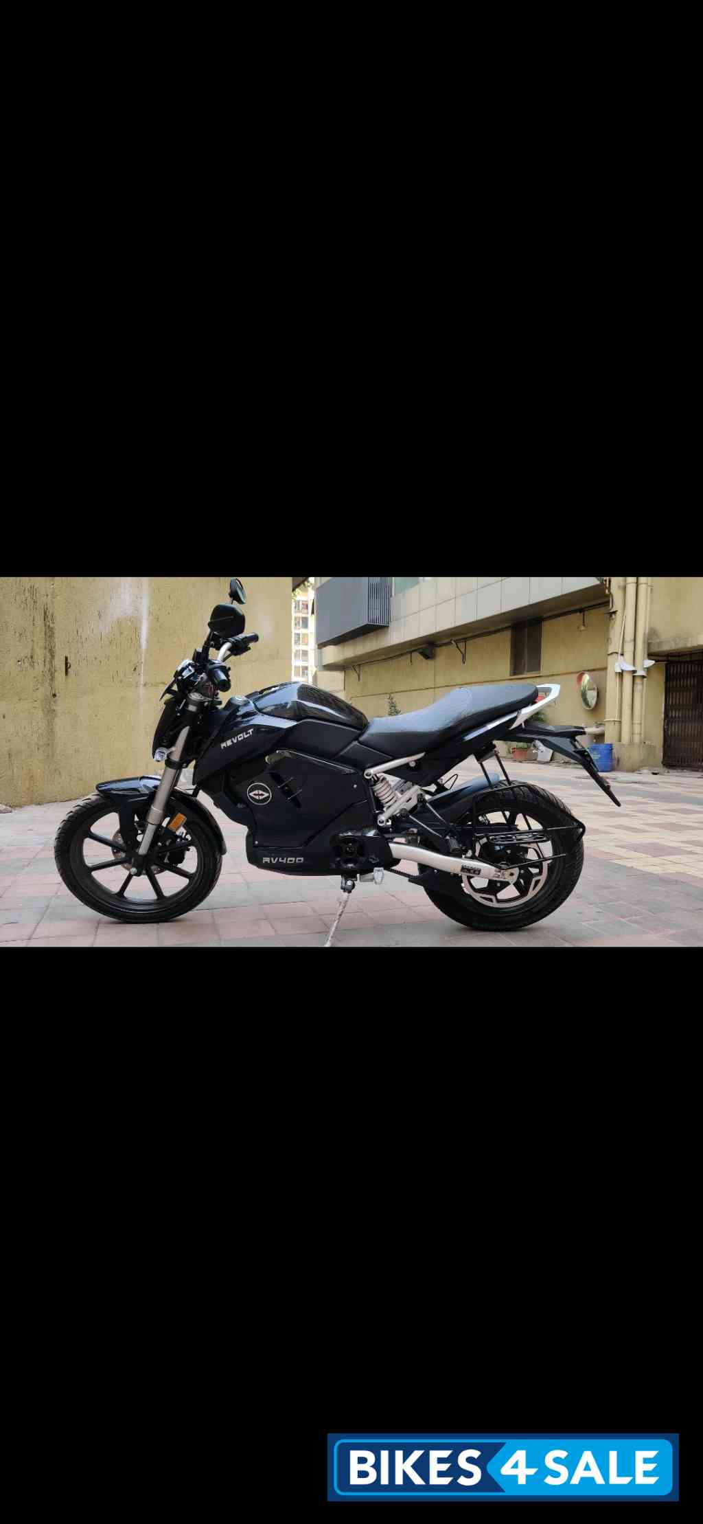 Revolt RV 400 Revolt RV 400