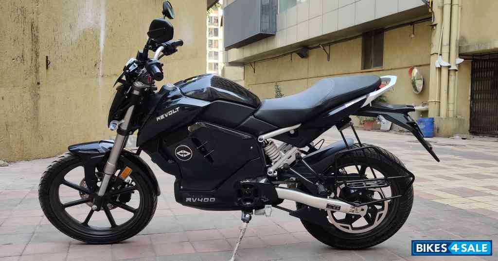 Revolt RV 400 Revolt RV 400