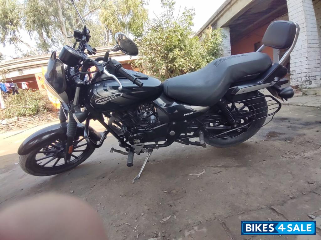 Bajaj Avenger Street 160