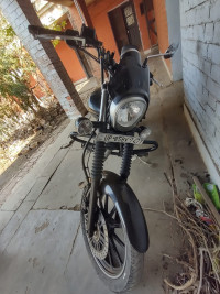 Bajaj Avenger Street 160
