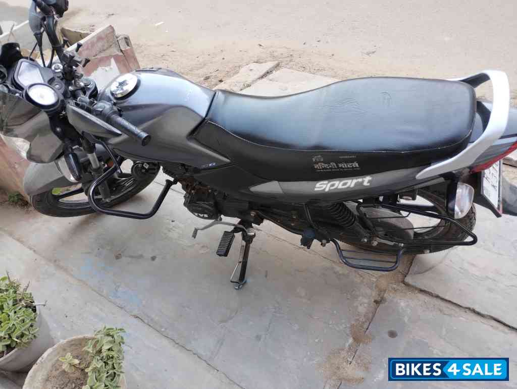 TVS Sport BS6