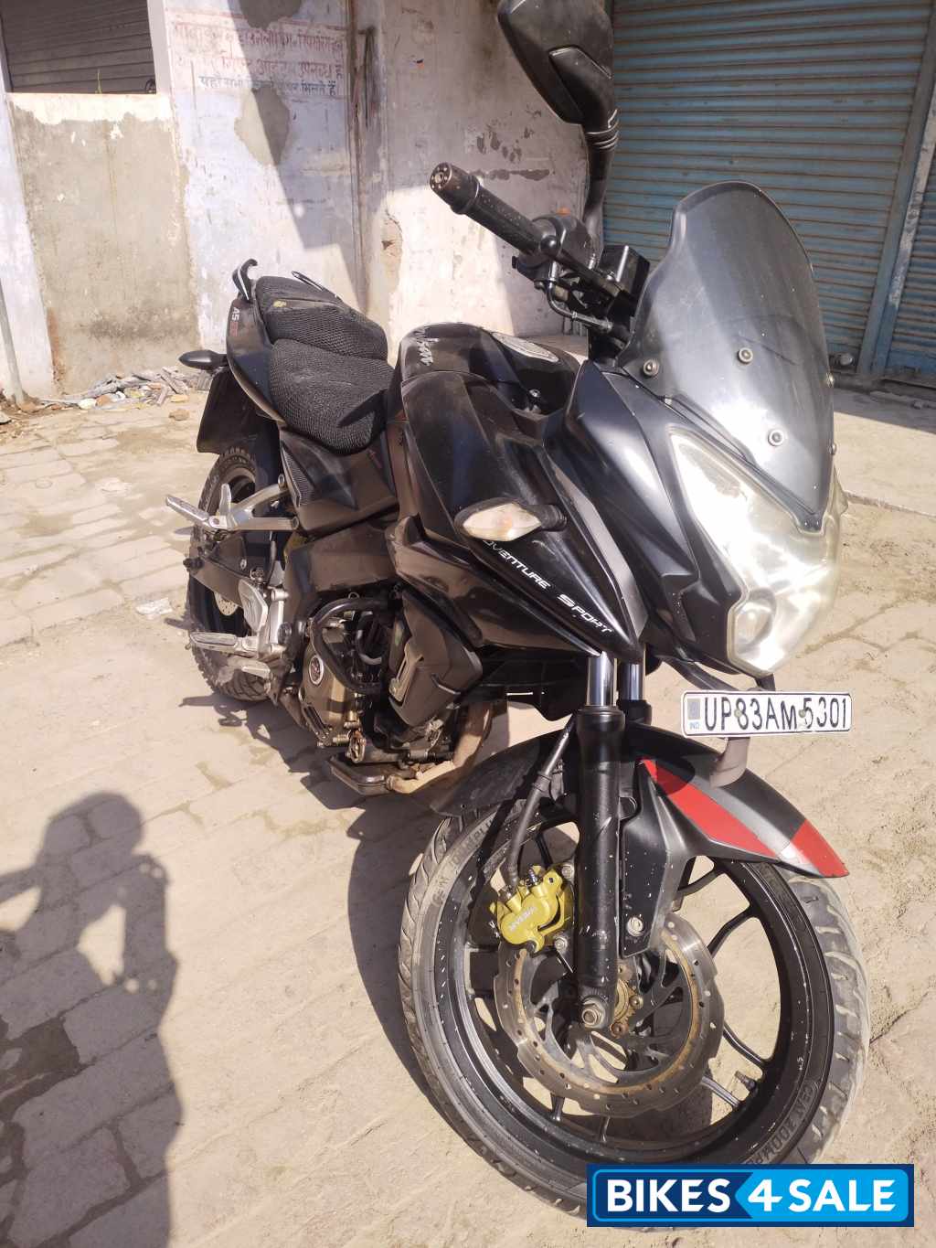 Black Bajaj Pulsar AS 200