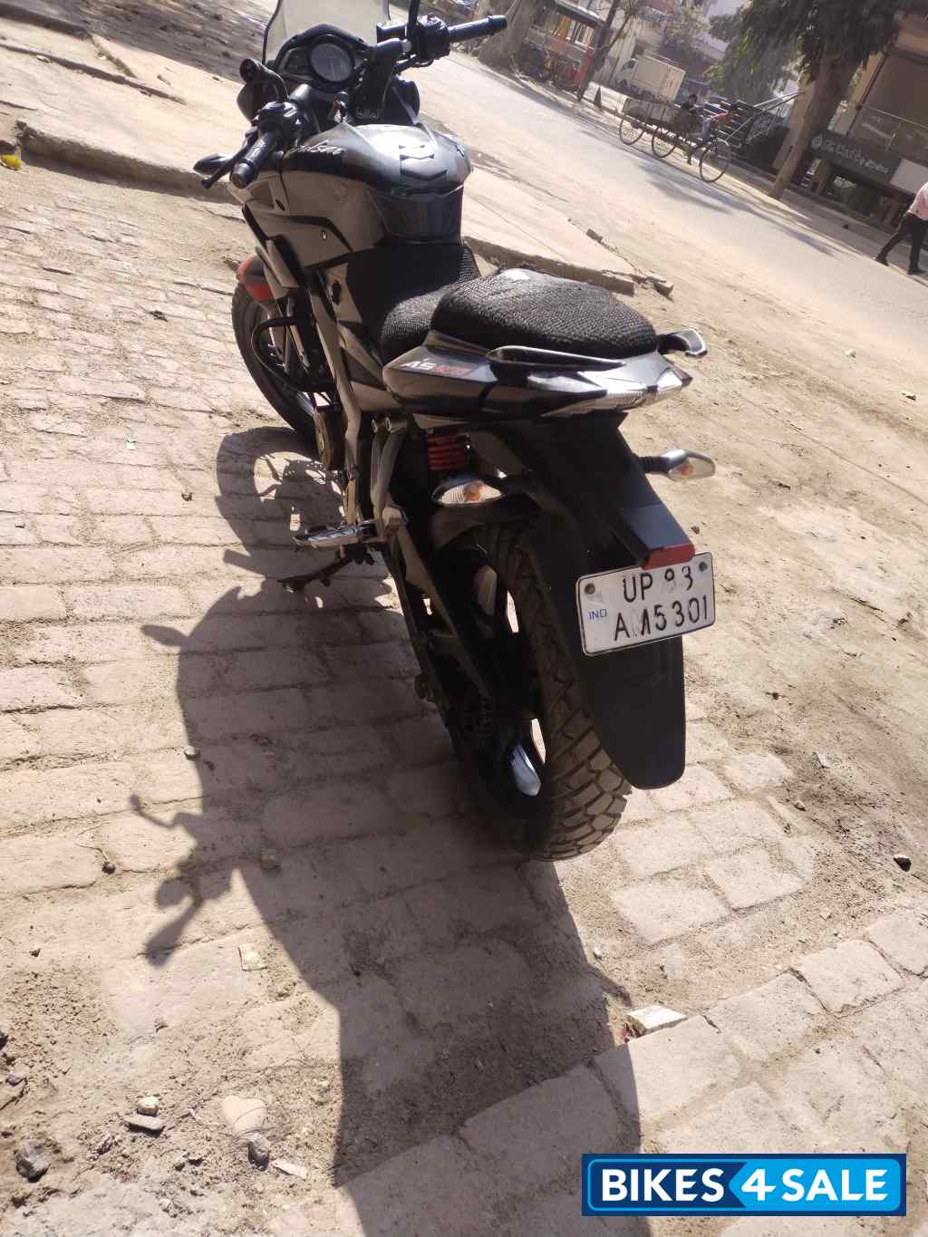 Black Bajaj Pulsar AS 200