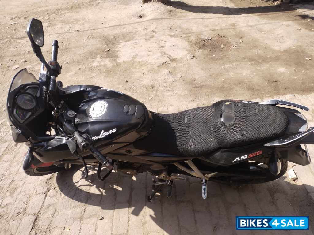 Black Bajaj Pulsar AS 200