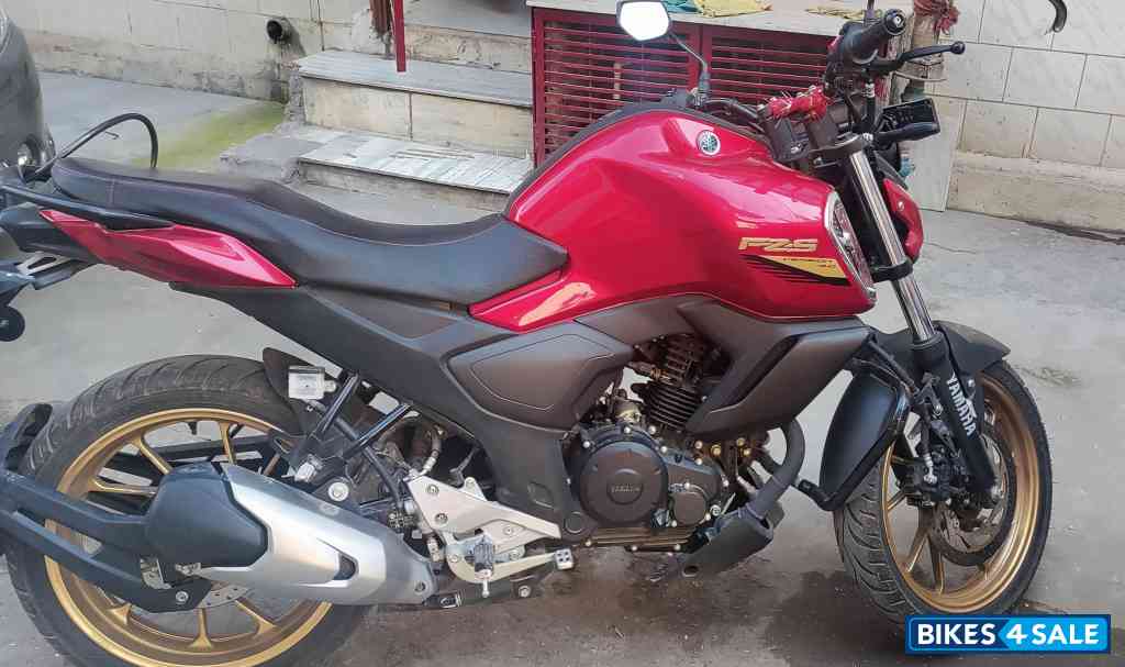Yamaha FZ-S