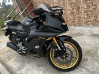 Yamaha R15 V4  Model