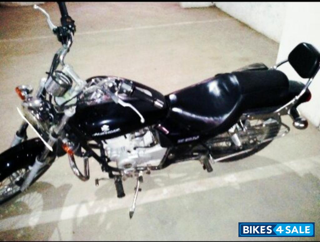 Bajaj Avenger 220 DTS-i