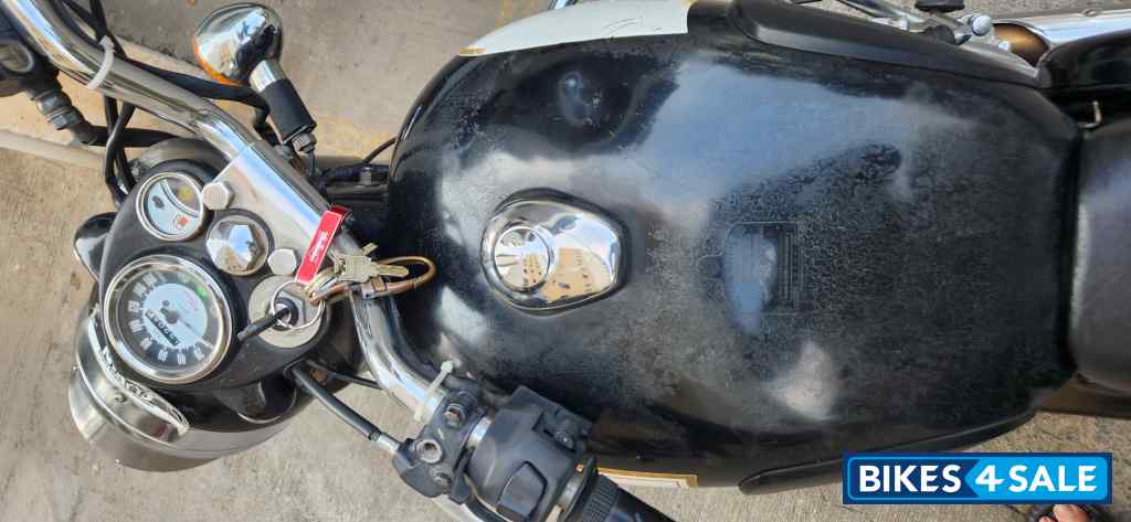 Royal Enfield Classic 500