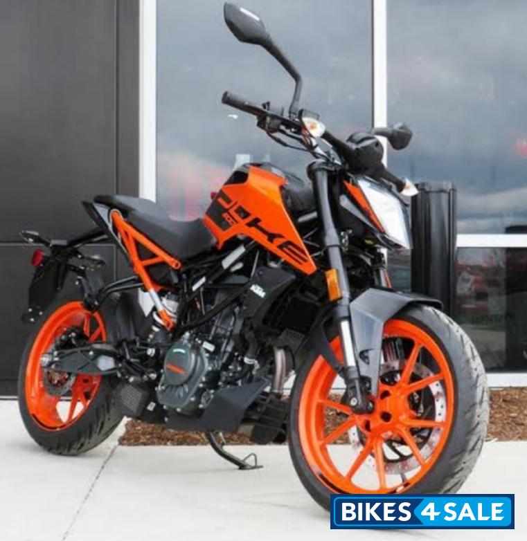 KTM Duke 200