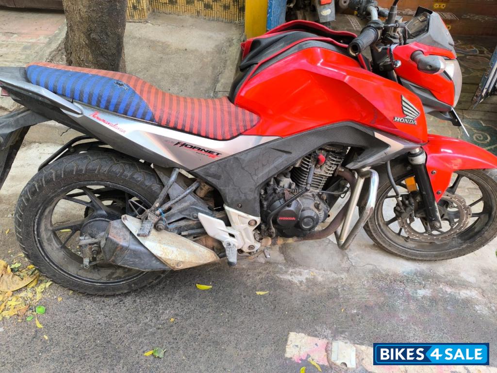 Honda CB Hornet 160R