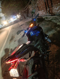 Saturn Blue Bajaj Pulsar NS 160