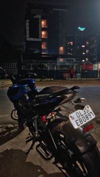 Saturn Blue Bajaj Pulsar NS 160
