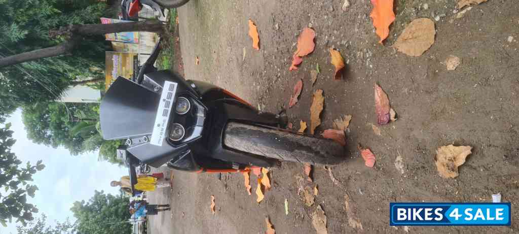 Orange&black KTM RC 200