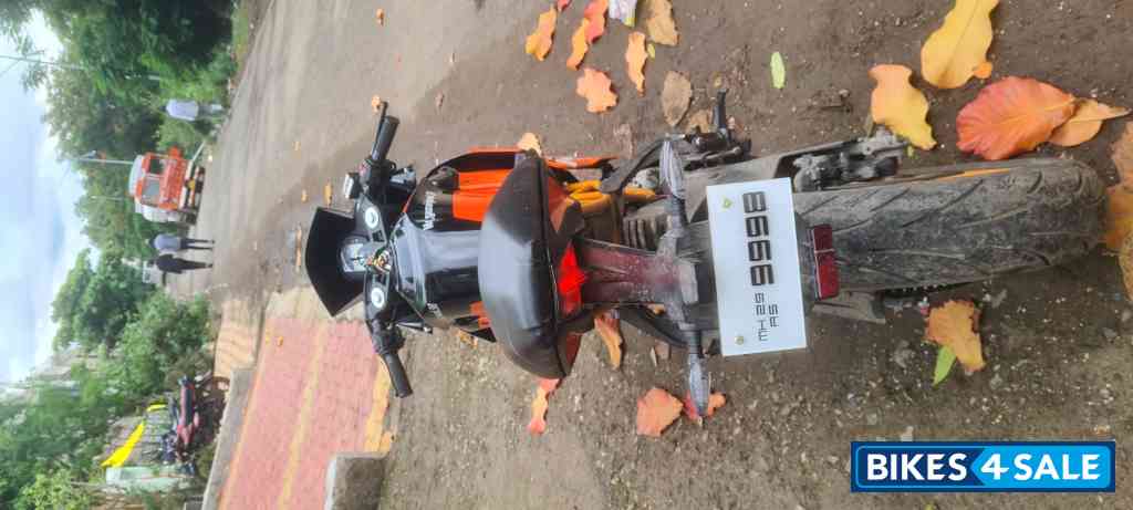 Orange&black KTM RC 200