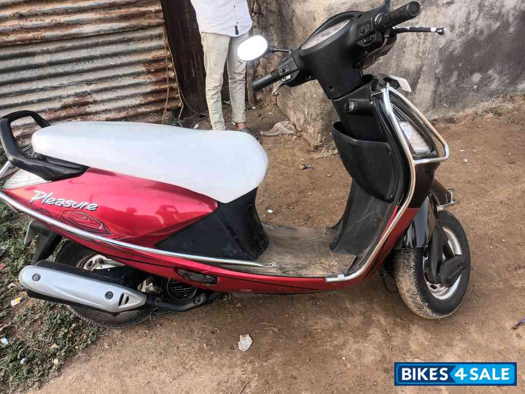 Black,red Hero Pleasure